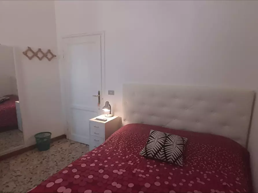 Immagine 9 di Camera in affitto  in Via di Santa Lucia a Firenze