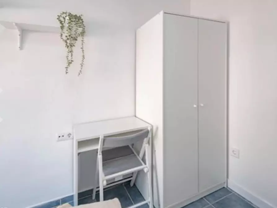 Immagine 6 di Camera in affitto  in Calle del Arquitecto Vidal a Alicante/Alacant