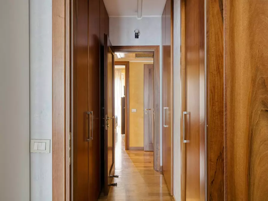 Immagine 2 di Appartamento in affitto  in Via Scaldasole a Milano