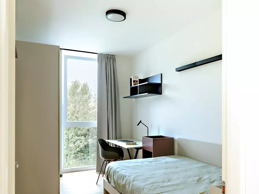 Immagine 2 di Camera in affitto  in Via Tucidide a Milano