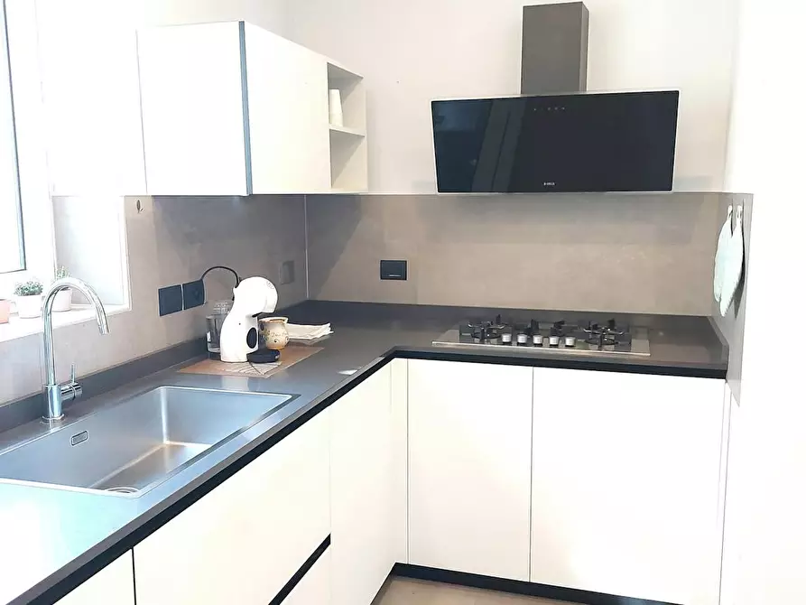 Immagine 9 di Appartamento in affitto  in Via Domenico Barone a Roma