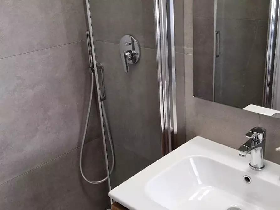 Immagine 7 di Appartamento in affitto  in Via Domenico Barone a Roma