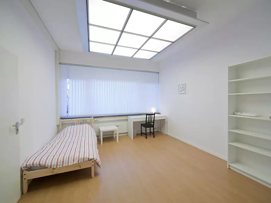 Immagine 2 di Camera in affitto  in Fallstraße a München