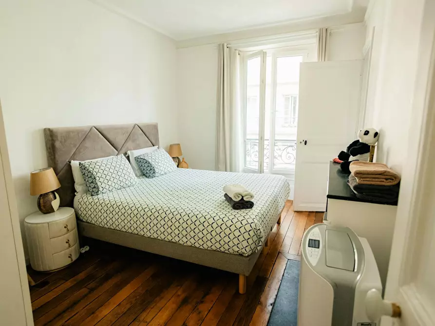 Immagine 3 di Appartamento in affitto  in Rue Pétion a Paris