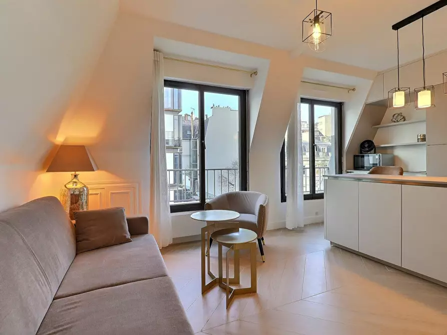 Immagine 4 di Appartamento in affitto  in Rue de Courcelles a Paris 08