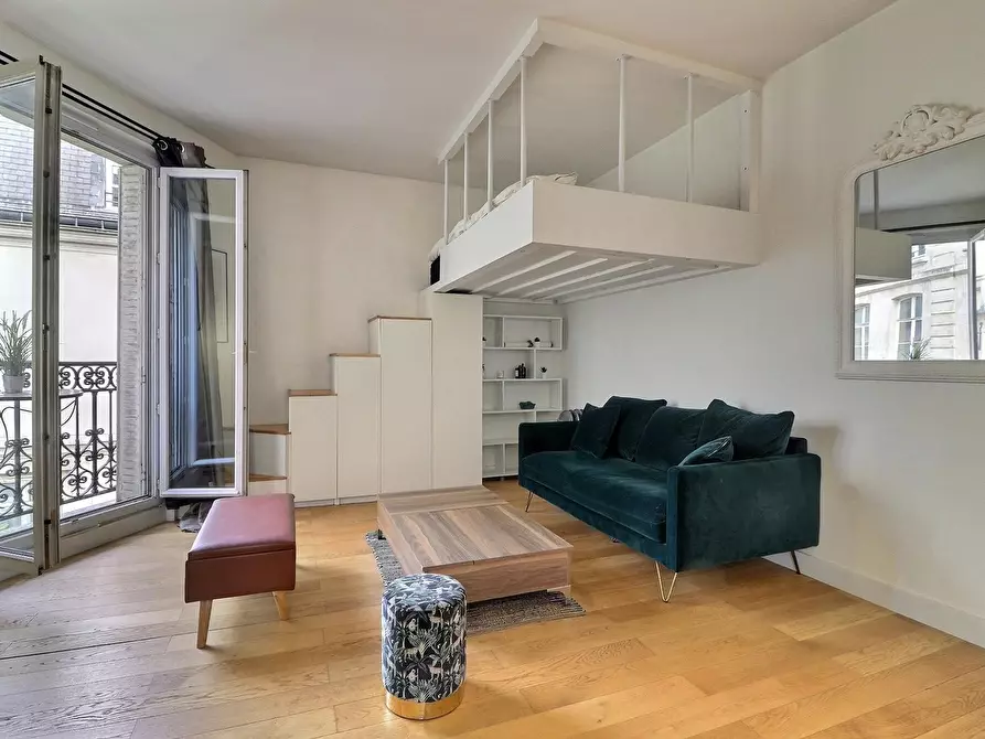 Immagine 5 di Appartamento in affitto  in Rue Saint-André des Arts a Paris 06