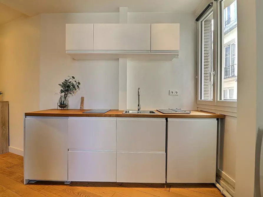 Immagine 10 di Appartamento in affitto  in Rue Saint-André des Arts a Paris 06