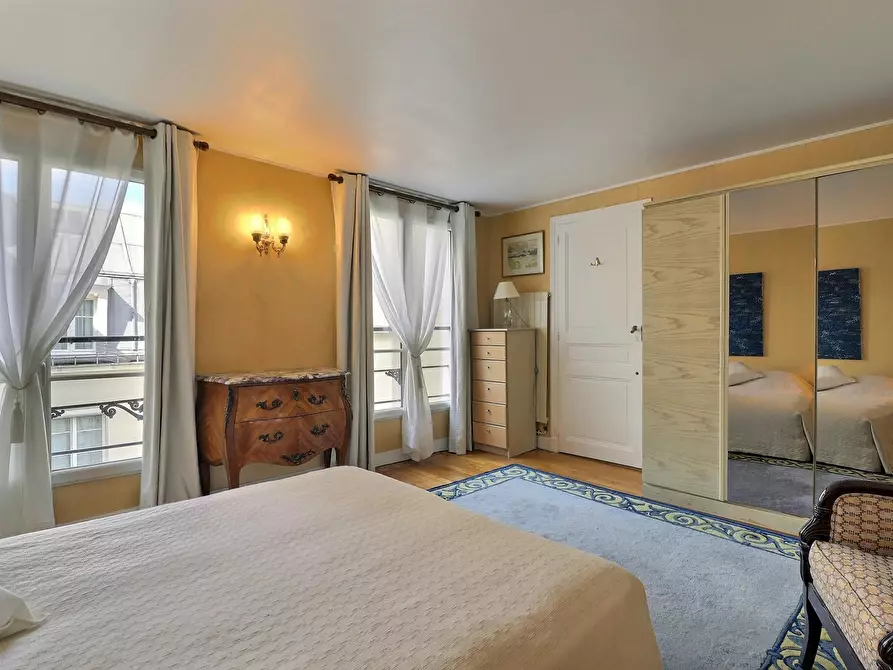 Immagine 9 di Appartamento in affitto  in Rue de la Lune a Paris