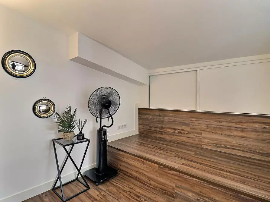 Immagine 8 di Appartamento in affitto  in Rue de l'Agent Bailly a Paris