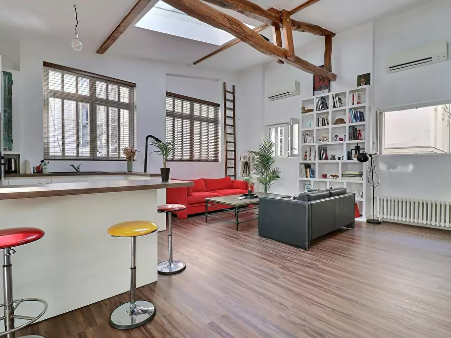 Immagine 4 di Appartamento in affitto  in Rue de l'Agent Bailly a Paris