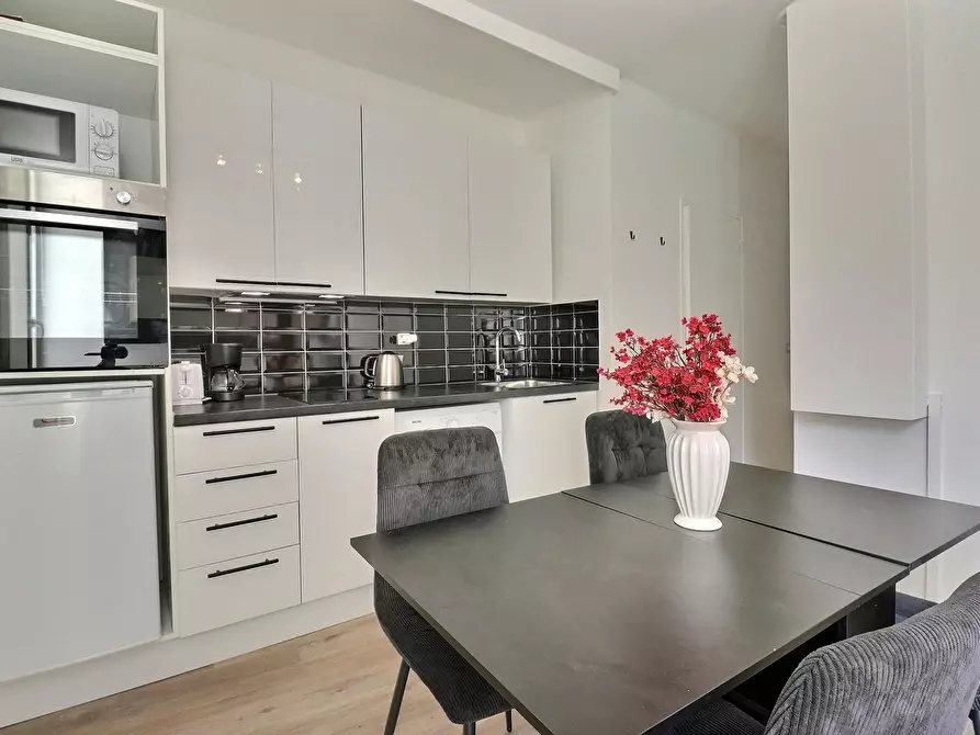 Immagine 2 di Appartamento in affitto  in Rue des Bernardins a Paris 05