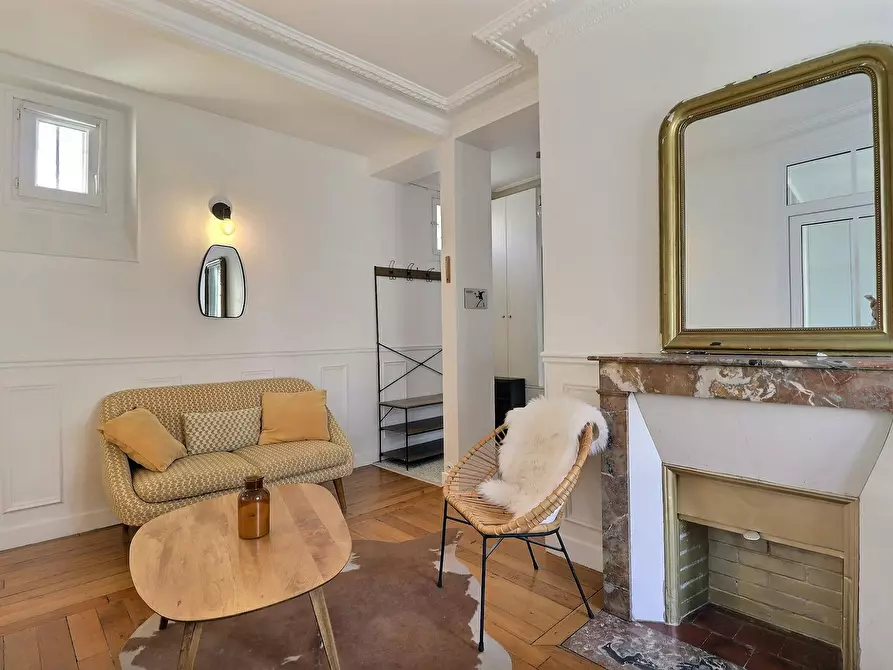 Immagine 6 di Appartamento in affitto  in Rue Mariotte a Paris 17