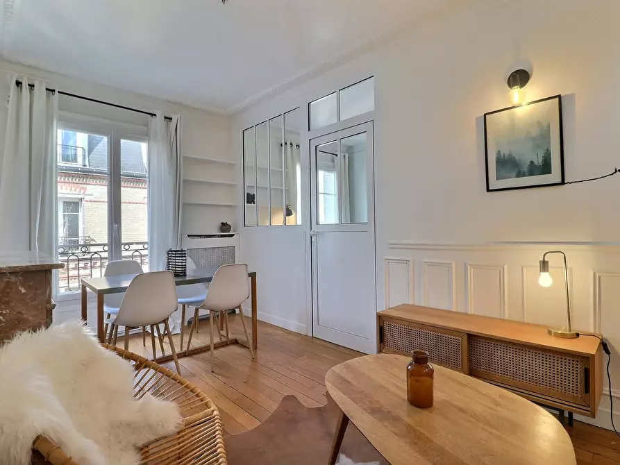 Immagine 5 di Appartamento in affitto  in Rue Mariotte a Paris 17
