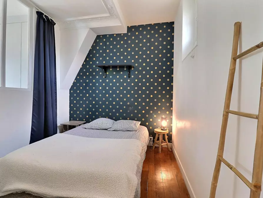 Immagine 2 di Appartamento in affitto  in Rue Mariotte a Paris 17