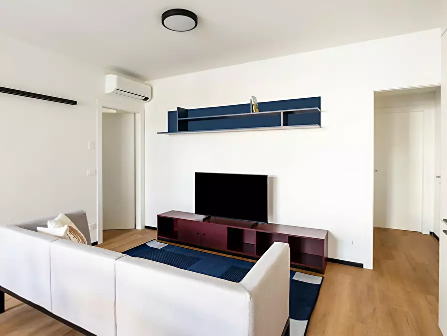 Immagine 4 di Camera in affitto  in Via Leonardo Bistolfi a Milano