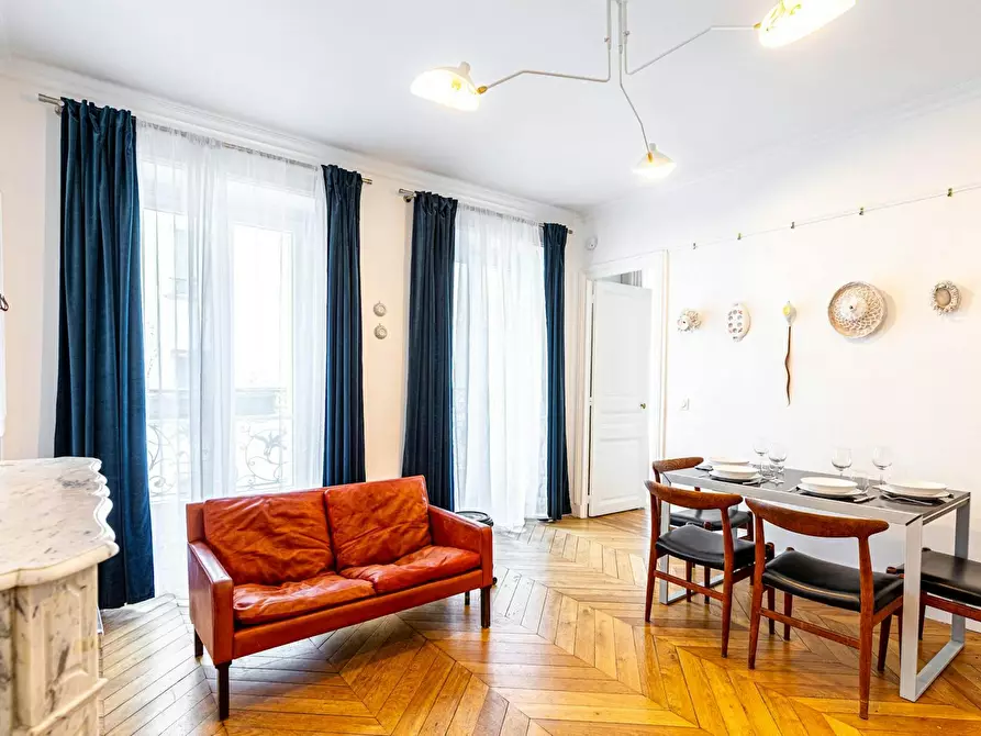 Immagine 5 di Appartamento in affitto  in Rue des Ursulines a Paris 05