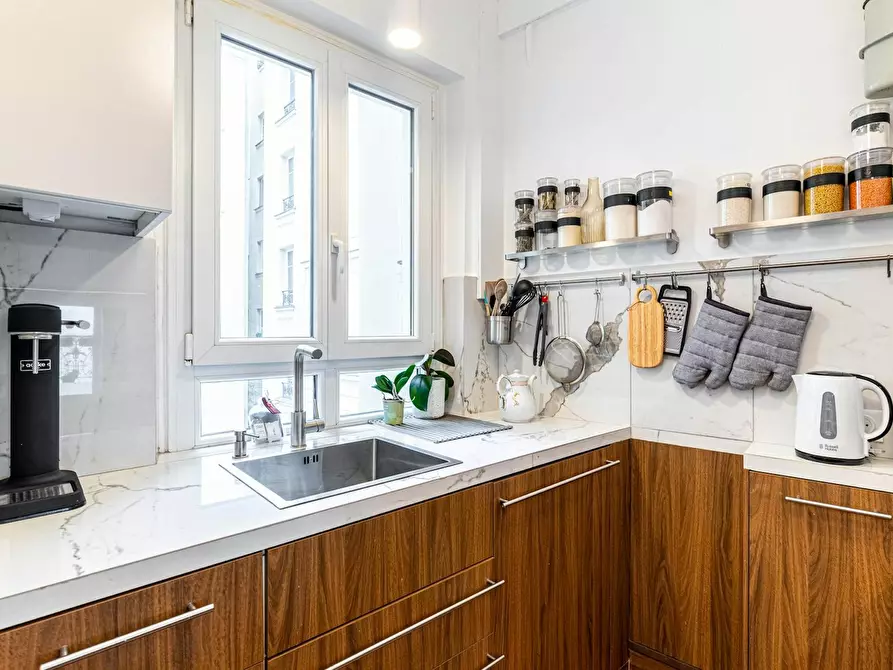 Immagine 10 di Appartamento in affitto  in Rue des Ursulines a Paris 05