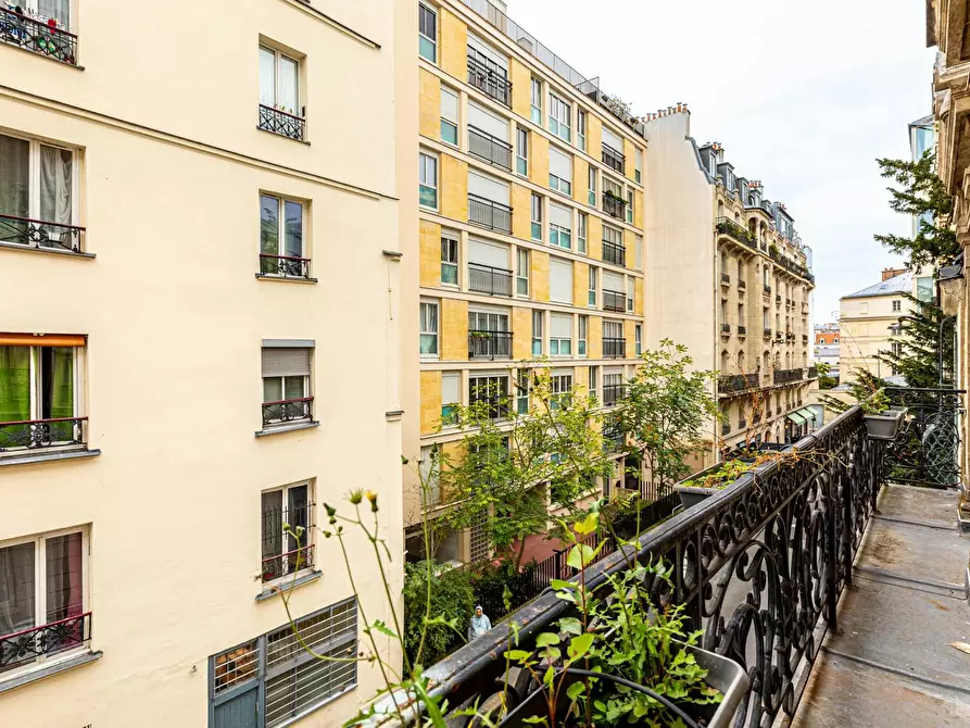 Immagine 8 di Appartamento in affitto  in Rue des Ursulines a Paris 05