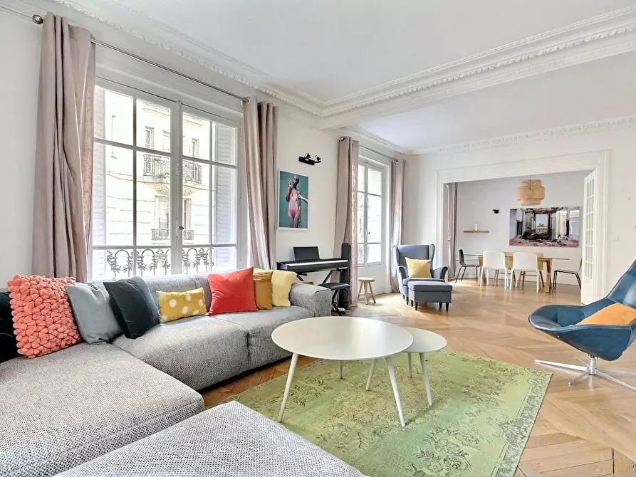 Immagine 1 di Appartamento in affitto  in Rue Eugène Manuel a Paris 16