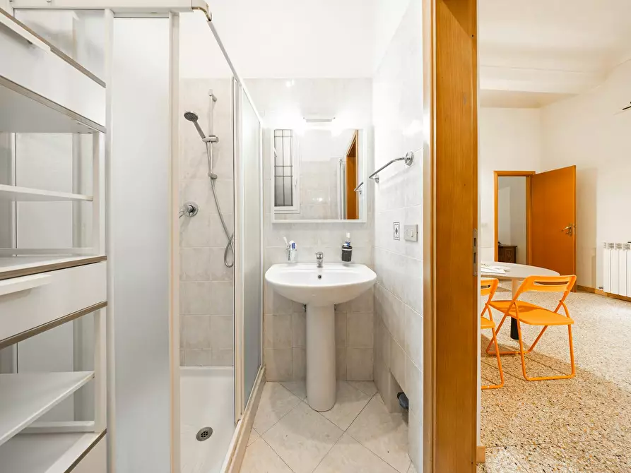 Immagine 6 di Camera condivisa in affitto  in Via de' Gombruti a Bologna