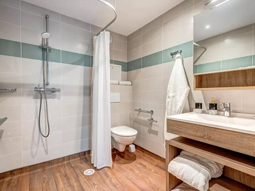 Immagine 4 di Appartamento in affitto  in Rue Jules Guesde a Cenon