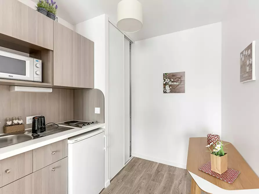 Immagine 3 di Appartamento in affitto  in Rue Jules Guesde a Cenon