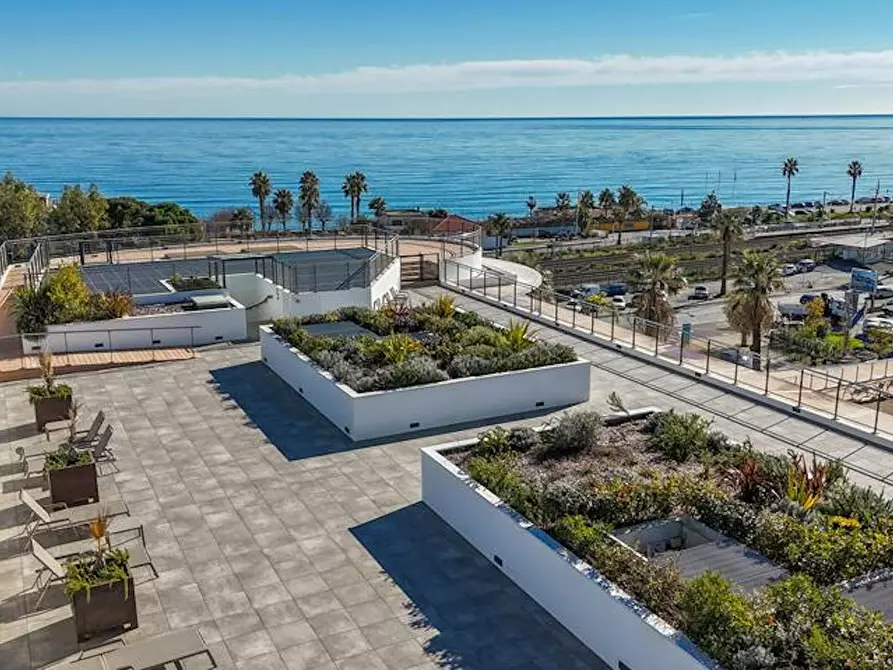 Immagine 5 di Appartamento in affitto  in Boulevard du Général de Gaulle a Villeneuve-Loubet