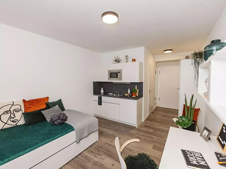 Immagine 2 di Appartamento in affitto  in Schulenburger Landstraße a Hannover