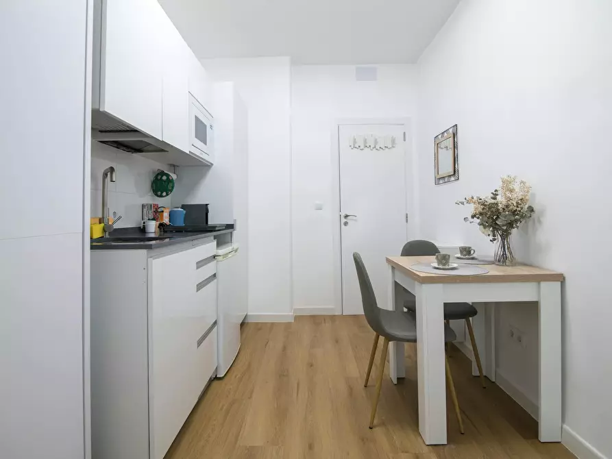 Immagine 5 di Appartamento in affitto  in Carrer del Padre Francisco Camacho a Valencia