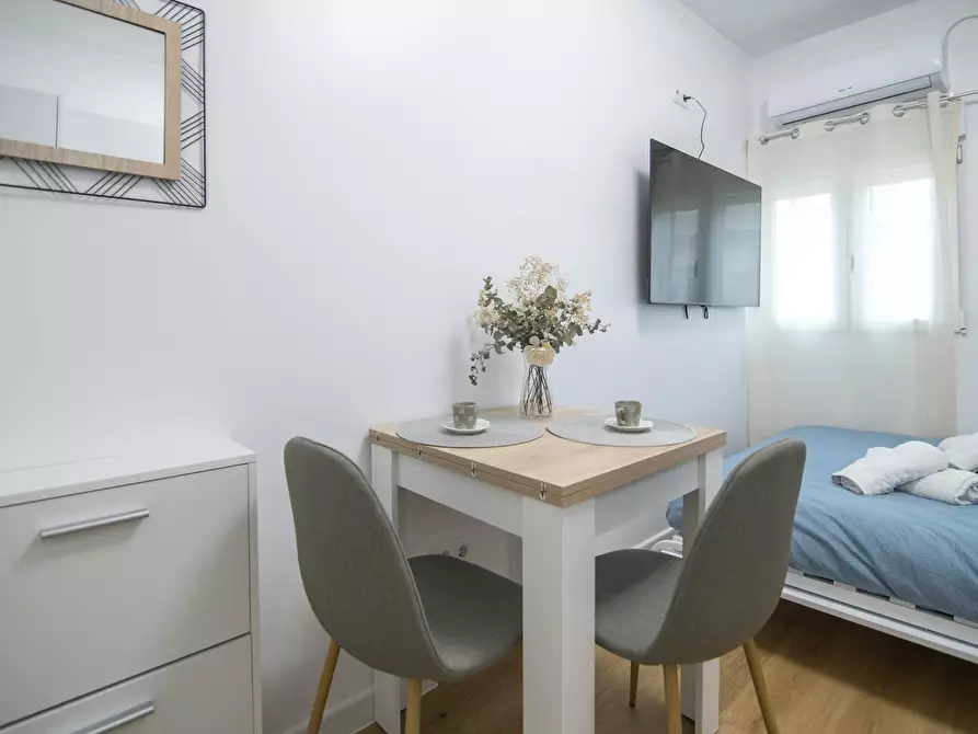 Immagine 10 di Appartamento in affitto  in Carrer del Padre Francisco Camacho a Valencia