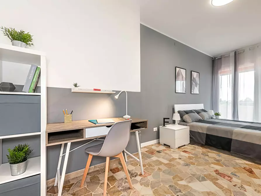 Immagine 3 di Camera in affitto  in Via Tiziano Aspetti a Padova