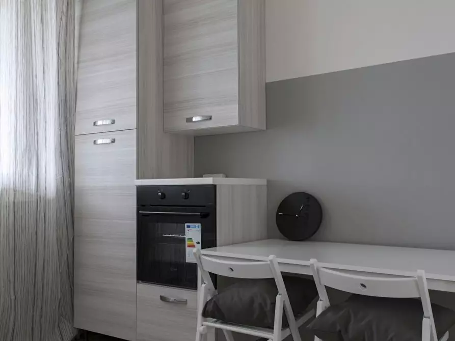 Immagine 4 di Camera in affitto  in Via Federico Engels a Milano