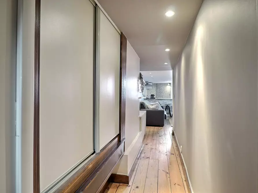 Immagine 4 di Appartamento in affitto  in Rue du Pont aux Choux a Paris 03