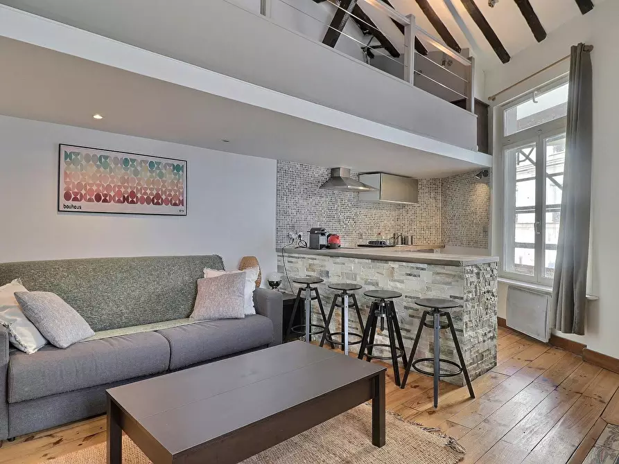 Immagine 5 di Appartamento in affitto  in Rue du Pont aux Choux a Paris 03