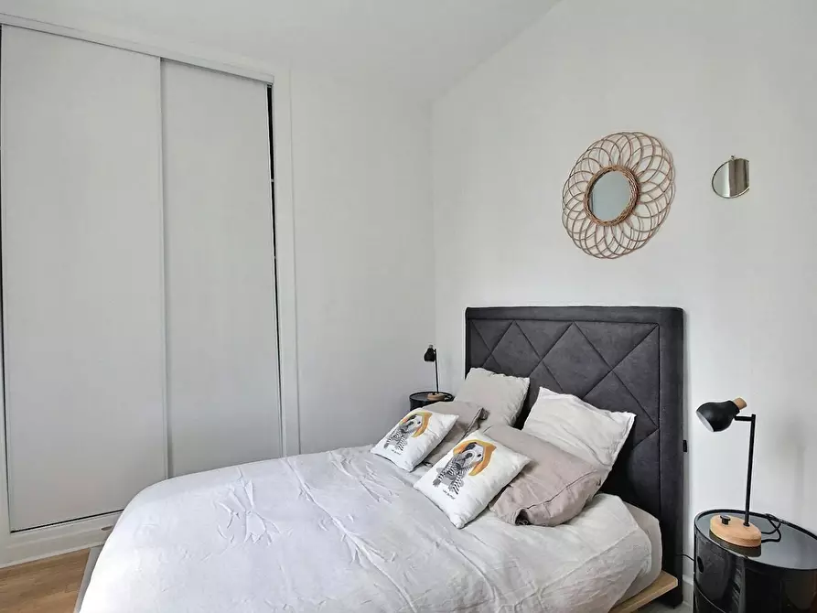 Immagine 9 di Appartamento in affitto  in Rue Treilhard a Paris 08