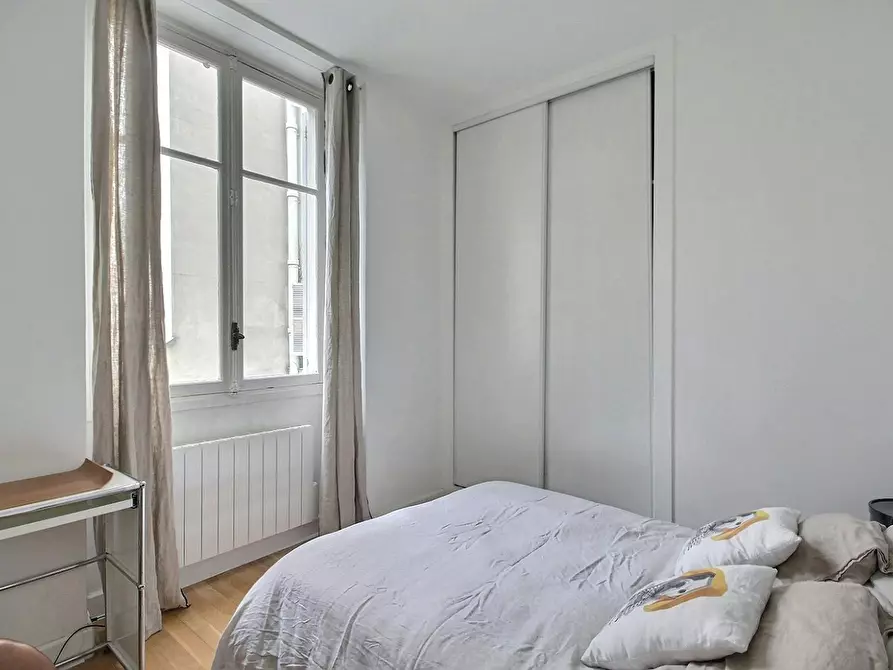 Immagine 2 di Appartamento in affitto  in Rue Treilhard a Paris 08