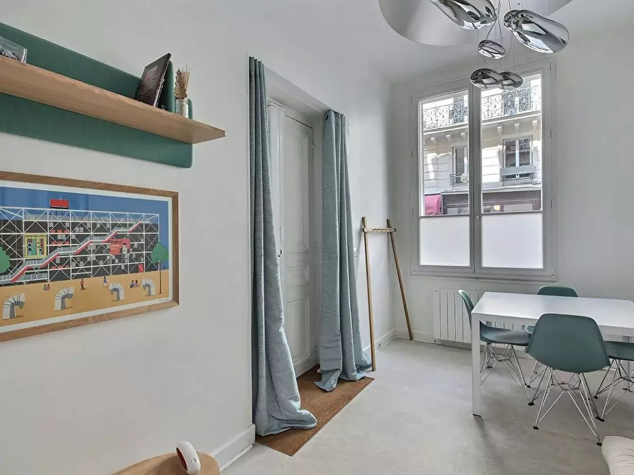 Immagine 4 di Appartamento in affitto  in Rue Treilhard a Paris 08