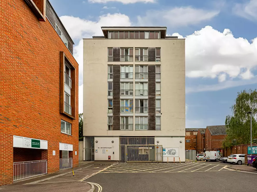 Immagine 7 di Casa indipendente in affitto  in Castle Lane a Bedford