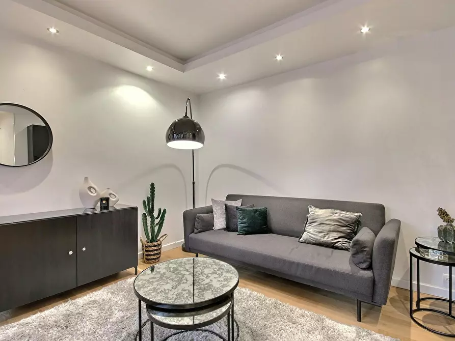 Immagine 4 di Appartamento in affitto  in Rue George Sand a Paris 16