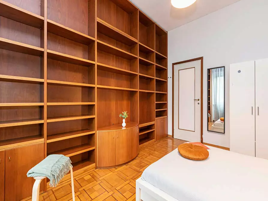 Immagine 7 di Camera in affitto  in Viale Emilio Caldara a Milano