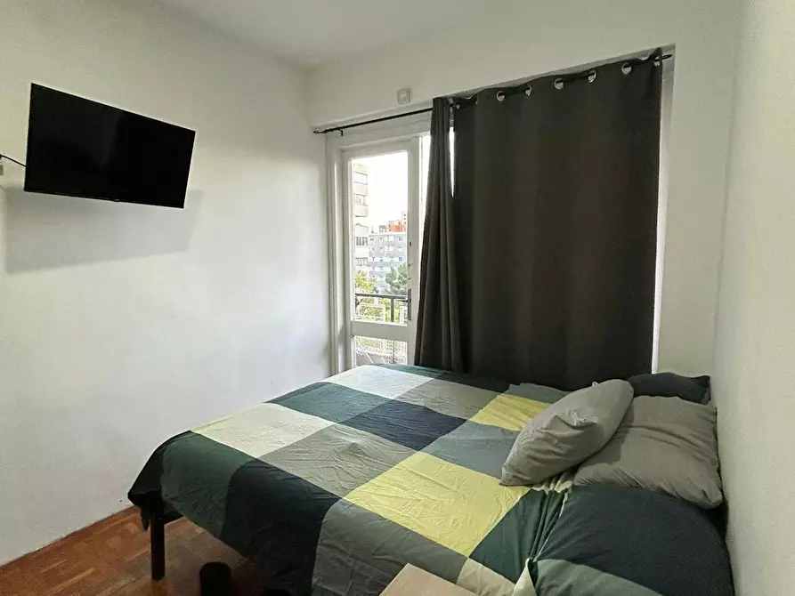 Immagine 4 di Camera in affitto  in Carrer de Benet Mateu a Barcelona