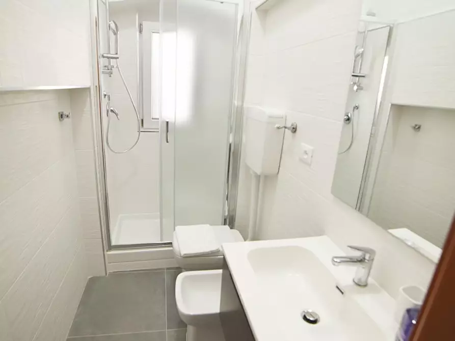 Immagine 4 di Camera in affitto  in Via Fabio Severo a Trieste