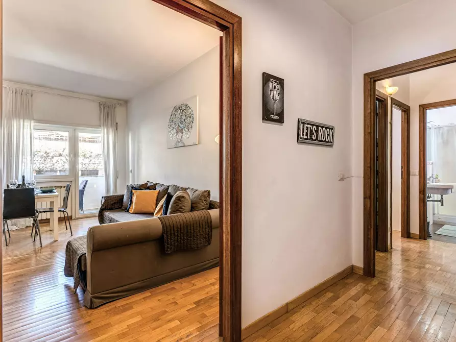 Immagine 7 di Appartamento in affitto  in Via della Moletta a Roma