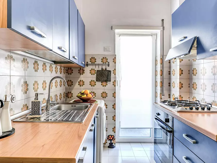 Immagine 8 di Appartamento in affitto  in Via della Moletta a Roma