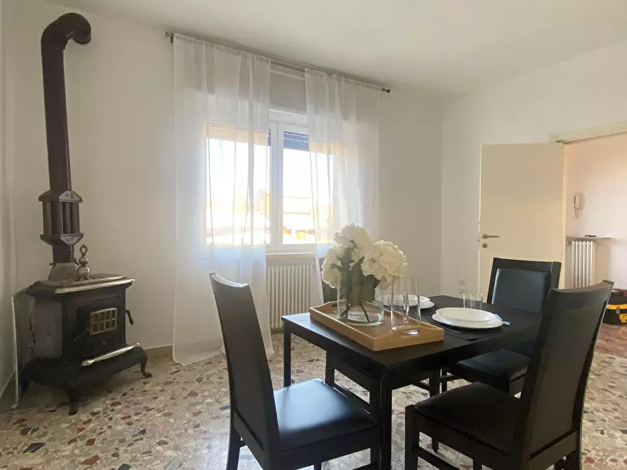 Immagine 10 di Camera in affitto  in Viale Trieste a Montecchio Maggiore