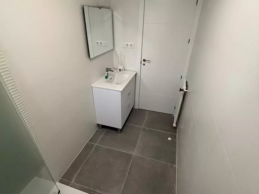 Immagine 10 di Camera in affitto  in Calle Menéndez Pelayo a Cartagena