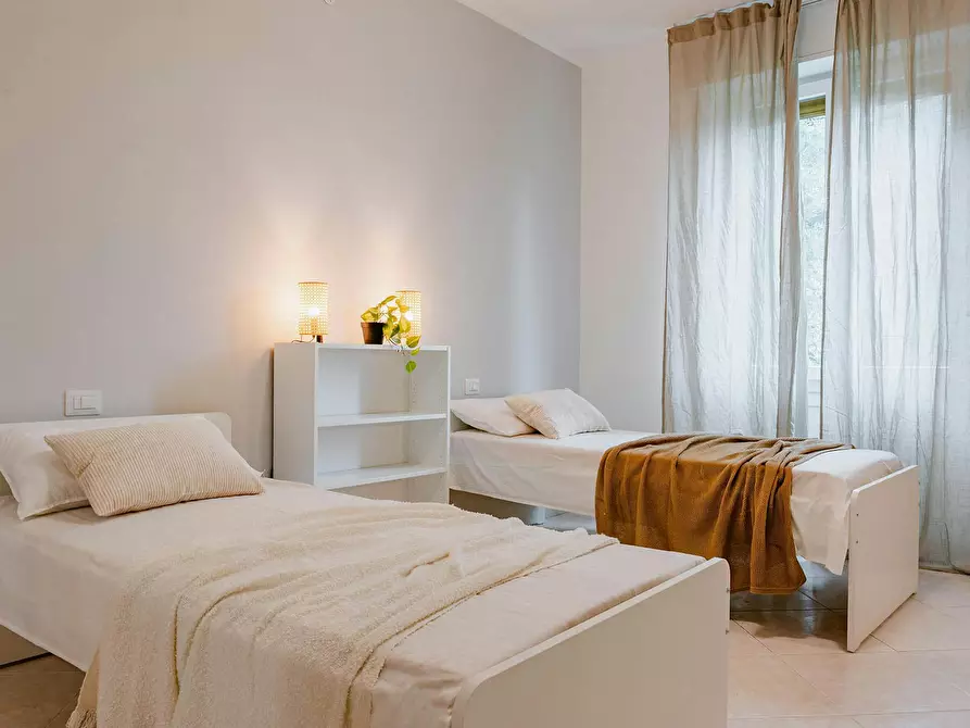 Immagine 3 di Camera condivisa in affitto  in Via Assietta a Milano