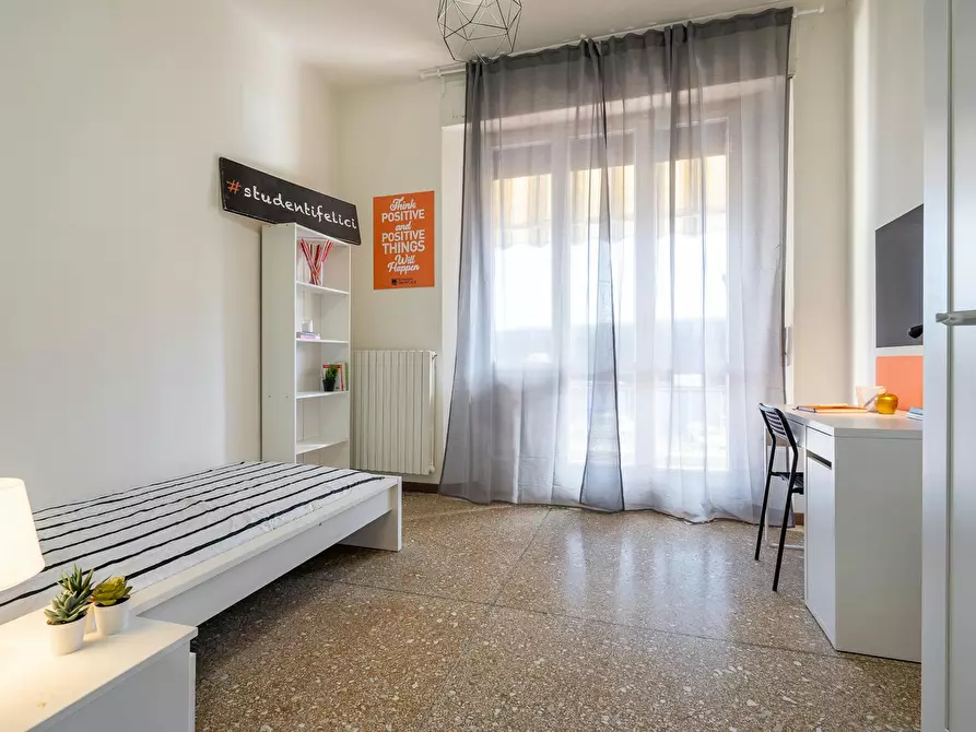 Immagine 1 di Camera in affitto  in Via Pasquale Galluppi a Pisa