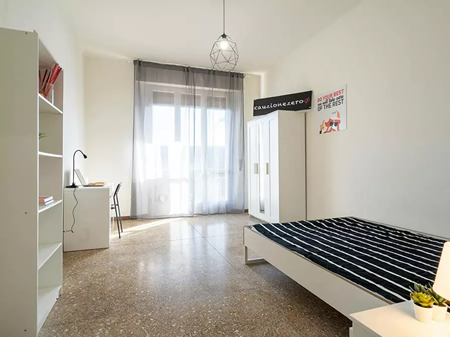 Immagine 3 di Camera in affitto  in Via Pasquale Galluppi a Pisa