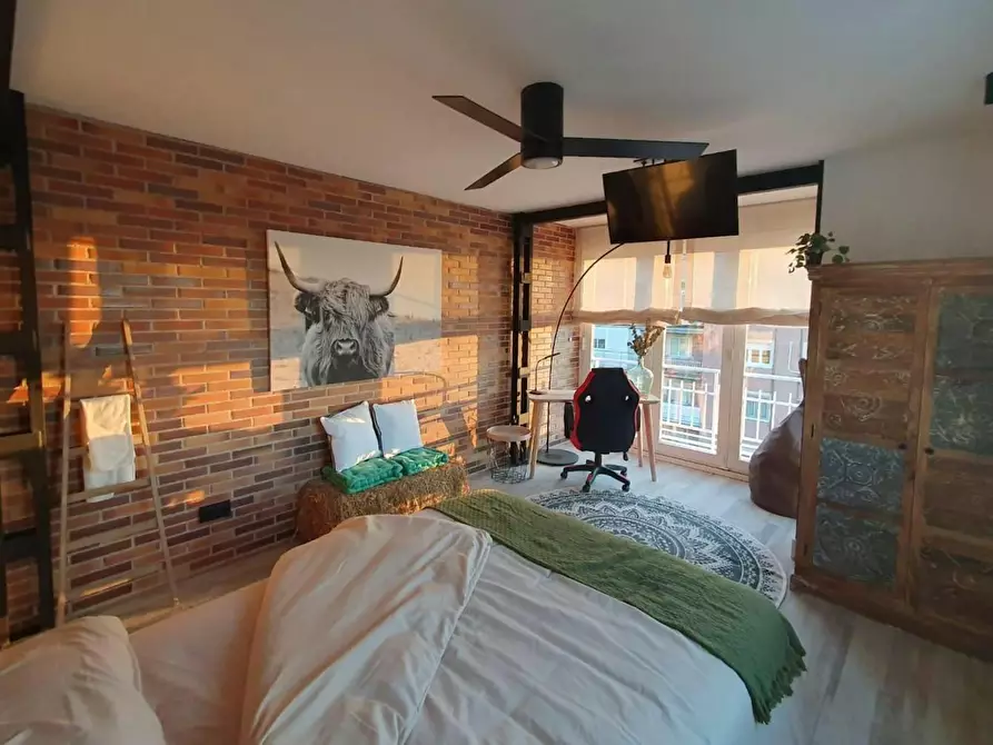 Immagine 2 di Appartamento in affitto  in Calle de Santa Susana a Madrid